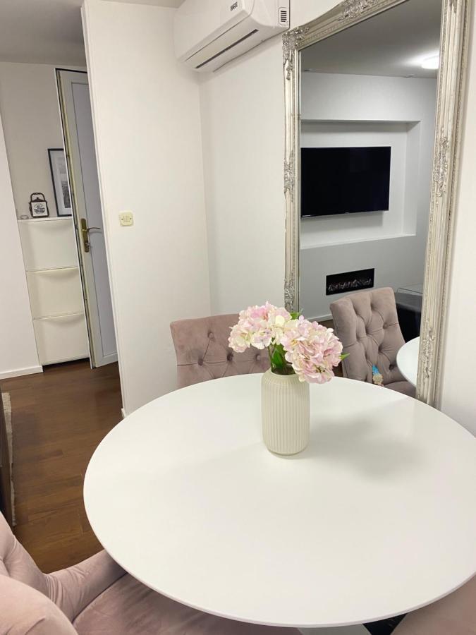 Sweet Flat With 2 Bedrooms Split Croatia Exteriör bild